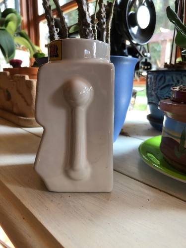 Vintage Flamingo Hilton laughlin Souvenior Vase. Shipping Included