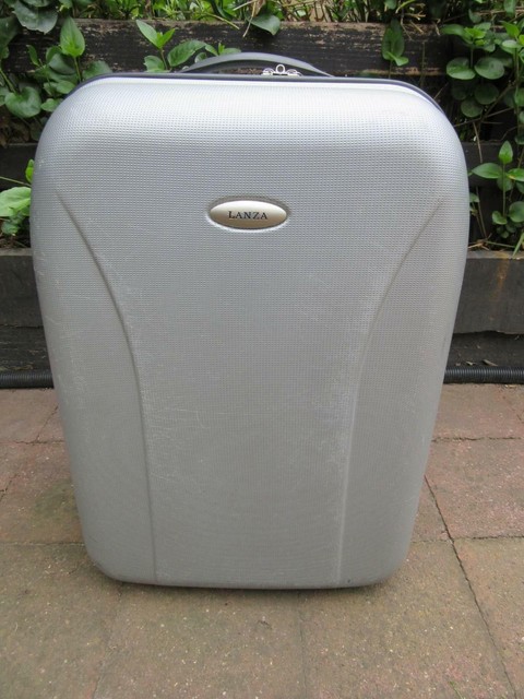 luggage storage lanza