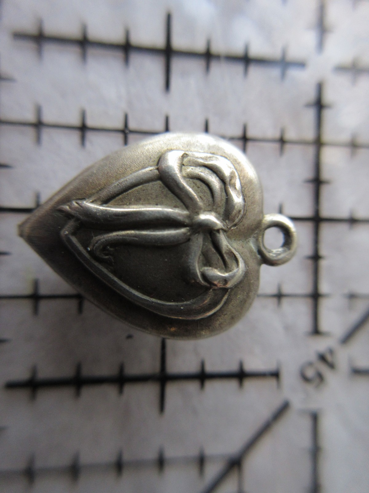 Vintage Sterling Silver Bracelet Charm Puffy Heart Repousse Ribbon Bow Jean