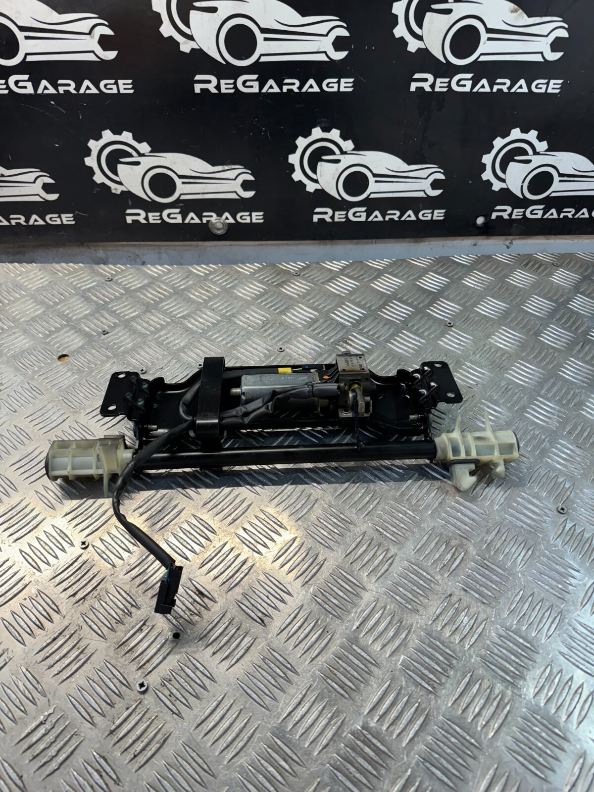 2009 MERCEDES S320 W221 3.0CDI AUTO REAR LEFT SEAT FRAME WITH MOTORS