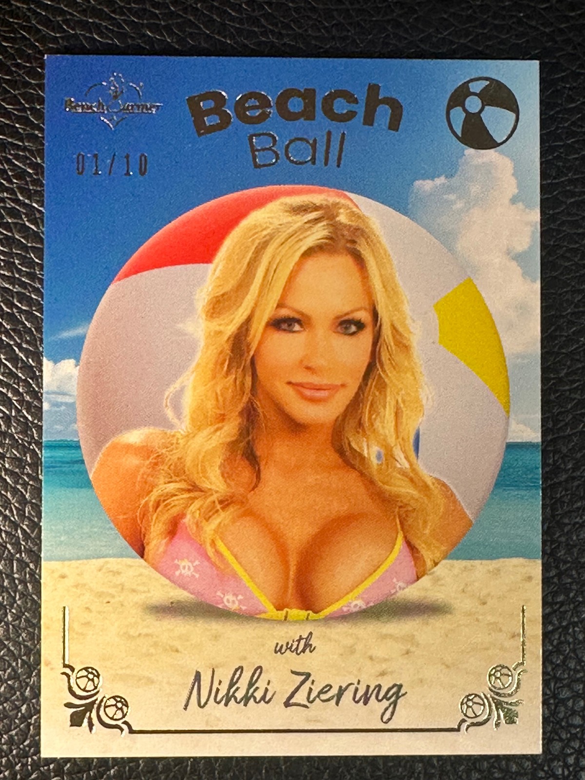 2022 Bench Warmer Beach Ball Gold Foil Nikki Ziering 1/10