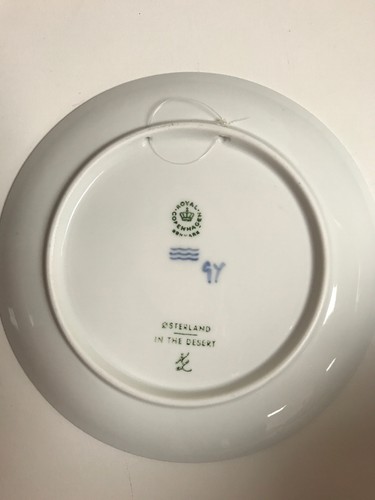 Royal Copenhagen 1972 Christmas Plate 