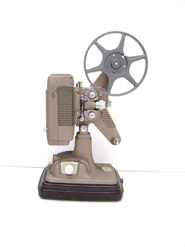 Caméra 8mm Canon Avec Son Et Projecteur Intégré – Occasion