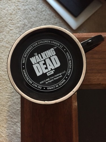 Walking Dead If Daryl Dies We Riot Large Crossbow Coffee Mug!