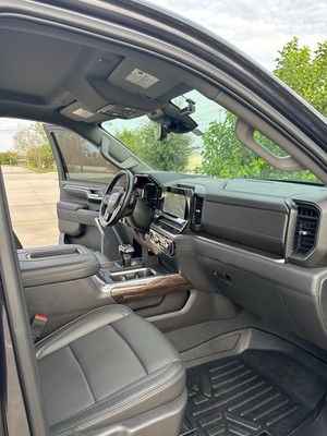 image 9 of interior
