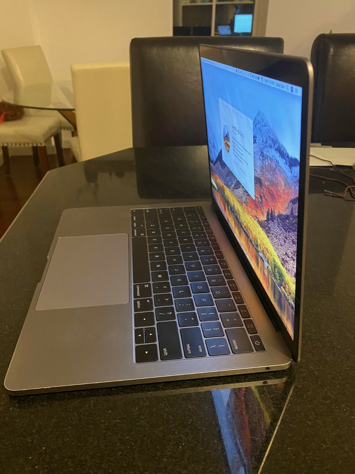 Apple MacBook Pro 13.3 Apple MacBook Pro 13.3