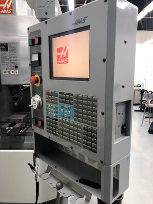 Haas Mini Mill 2005, Programmable Coolant, Top Cover, 10-ATC, Coolant Tank.