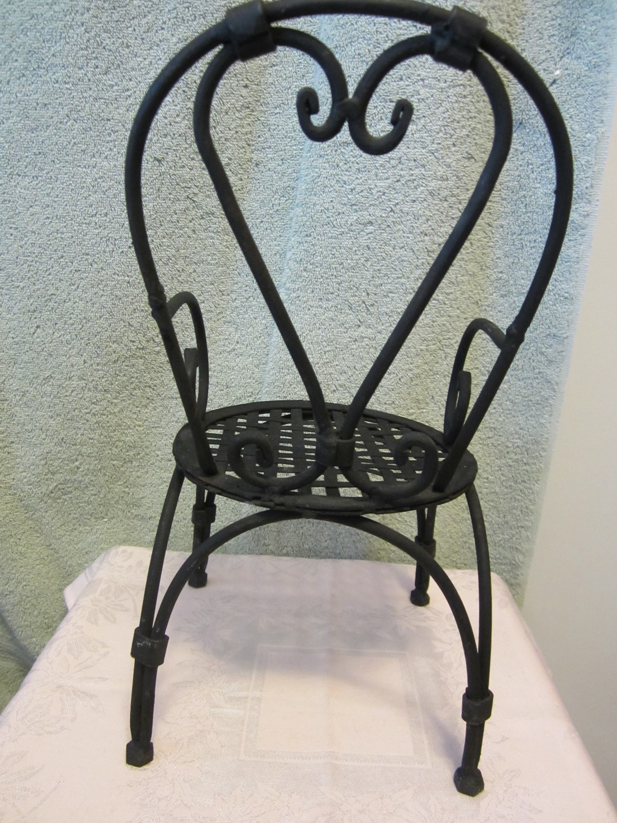 Wrought Iron Doll/Bear/Plant Chair Black Lawn Garden Furniture 13.5 inches Tall