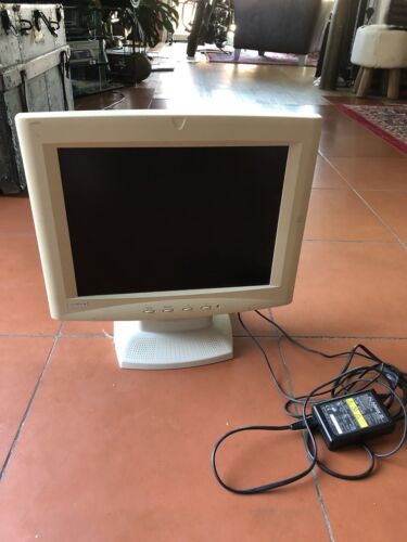 Monitor Olympia LMU-TF150A1 Color LCD Computer Top Zustand incl. Anschlüsse etc.