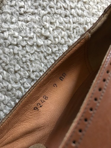 trafalgar vintage oxford Womens Shoe Pumps Tan Brown Leather 9 AA Narrow