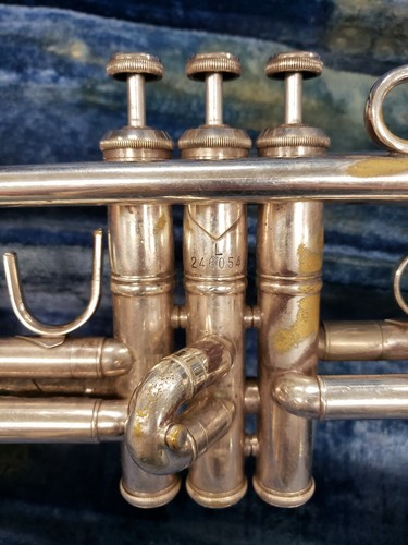 Bach Stradivarius Trumpet 72L-43 Silver Plated Early 1980s L Bore Serial# 246054