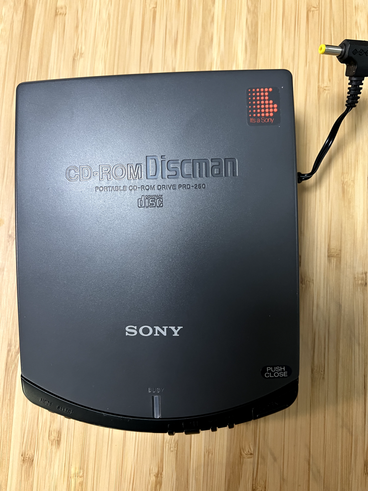 外付けハードディスク・ドライブ SONY CD-ROM Discman PRD-250 外付けハードディスク・ドライブ SONY CD-ROM Discman PRD-250