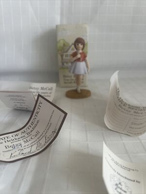 Betsy McCall Gives a Sing-Along Party 1965 Porcelain Figurine H1060 NIB W/ COA