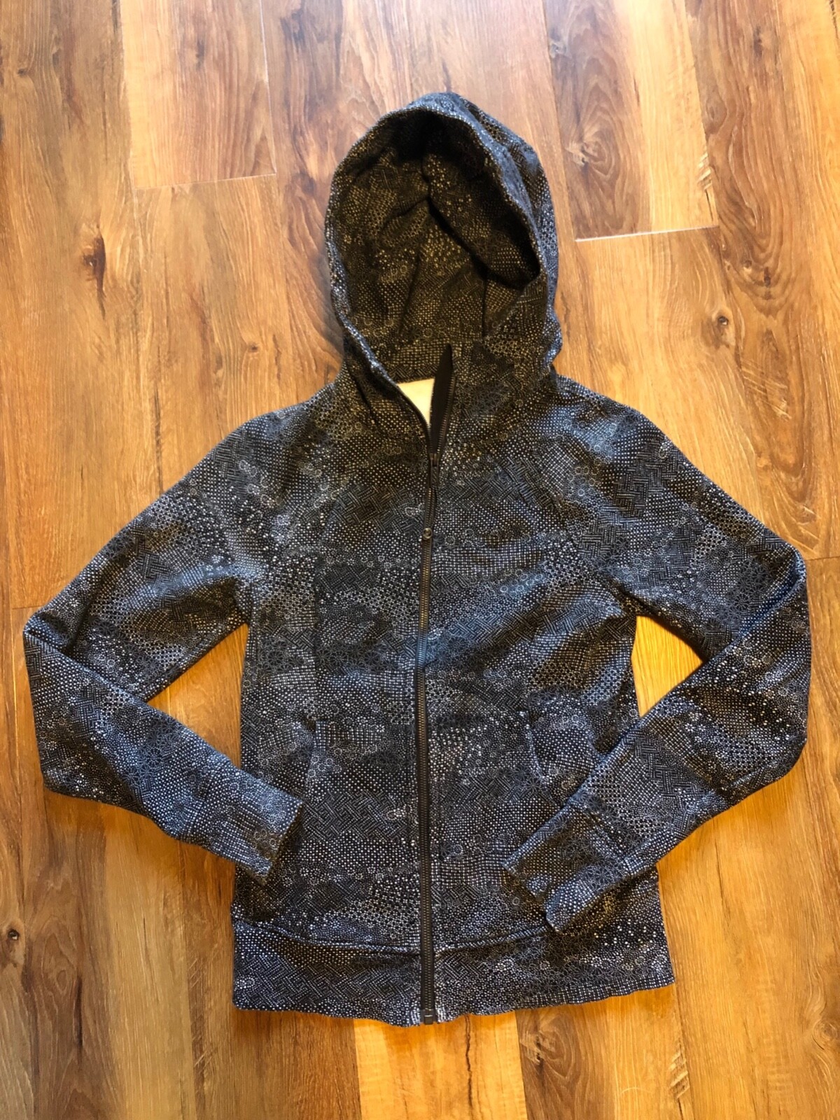 Lululemon Fleece Lined Warm Hoodie Full Zip Sz 4Black White