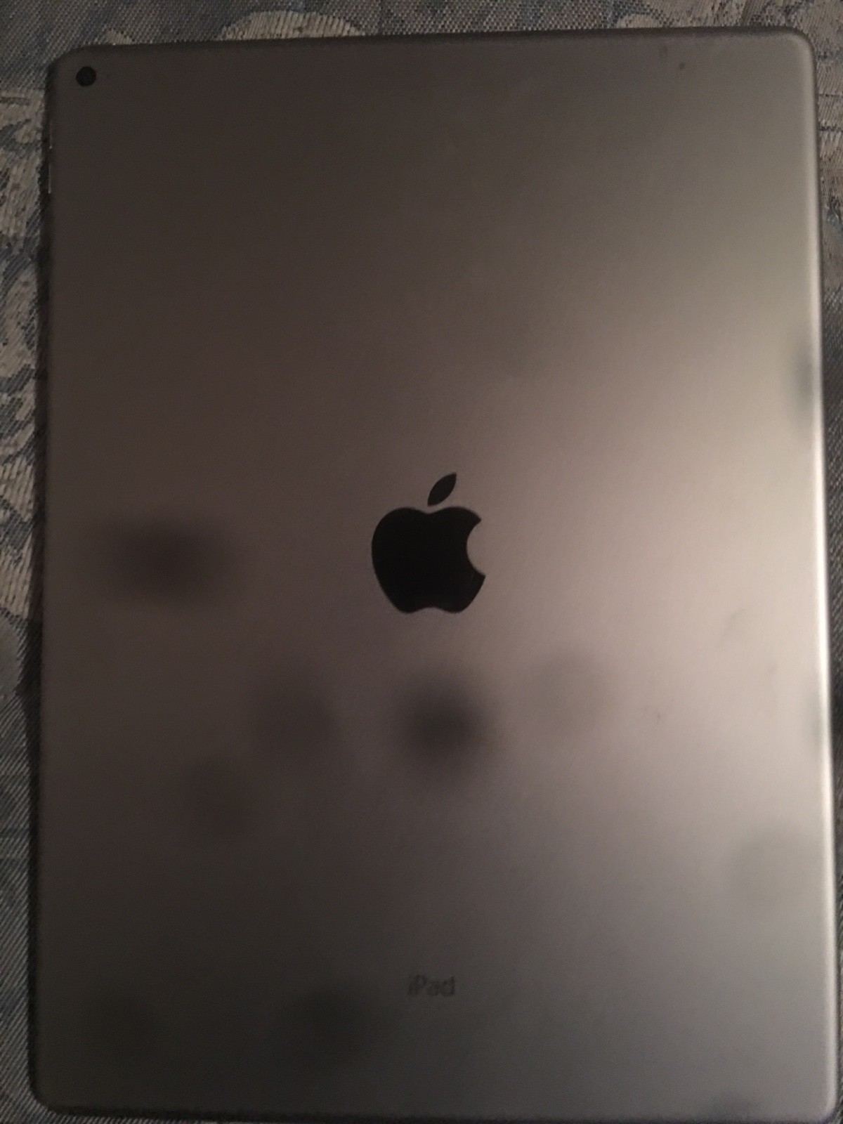 Apple iPad Pro 1st Gen. 128GB, Wi-Fi, 12.9in - Space Gray