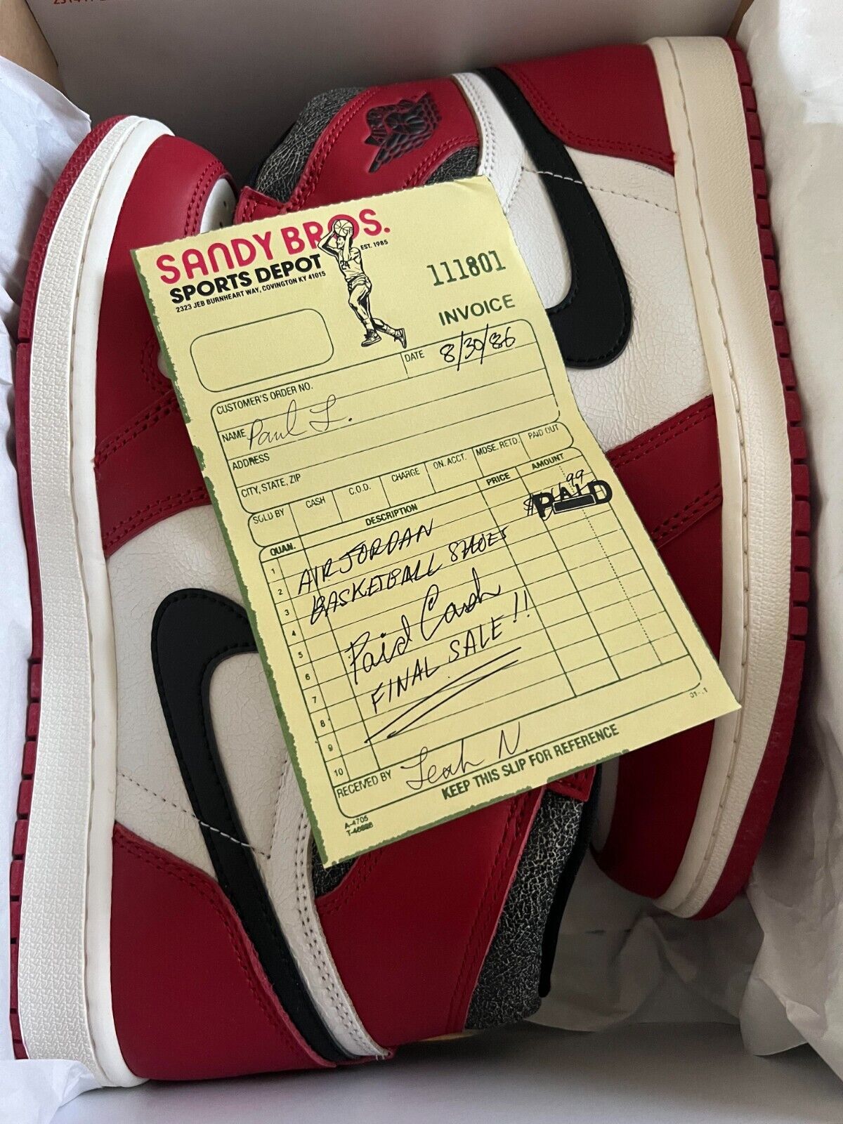 NIKE AIR JORDAN 1 RETRO HIGH OG CHICAGO LOST AND FOUND AJ1 NIKE AIR JORDAN 1 RETRO HIGH OG CHICAGO LOST AND FOUND AJ1