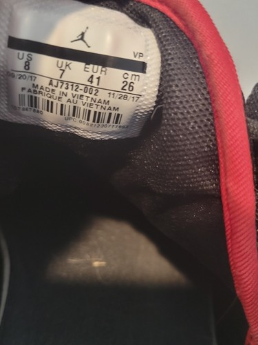 AIR JORDAN FIRST CLASS CEMENT SHOES STYLE AJ7312-002 SIZE 8. USED