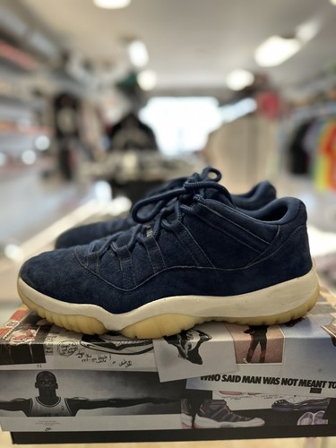 Size 12 - Jordan 11 Retro Low RE2PECT Derek Jeter 2018