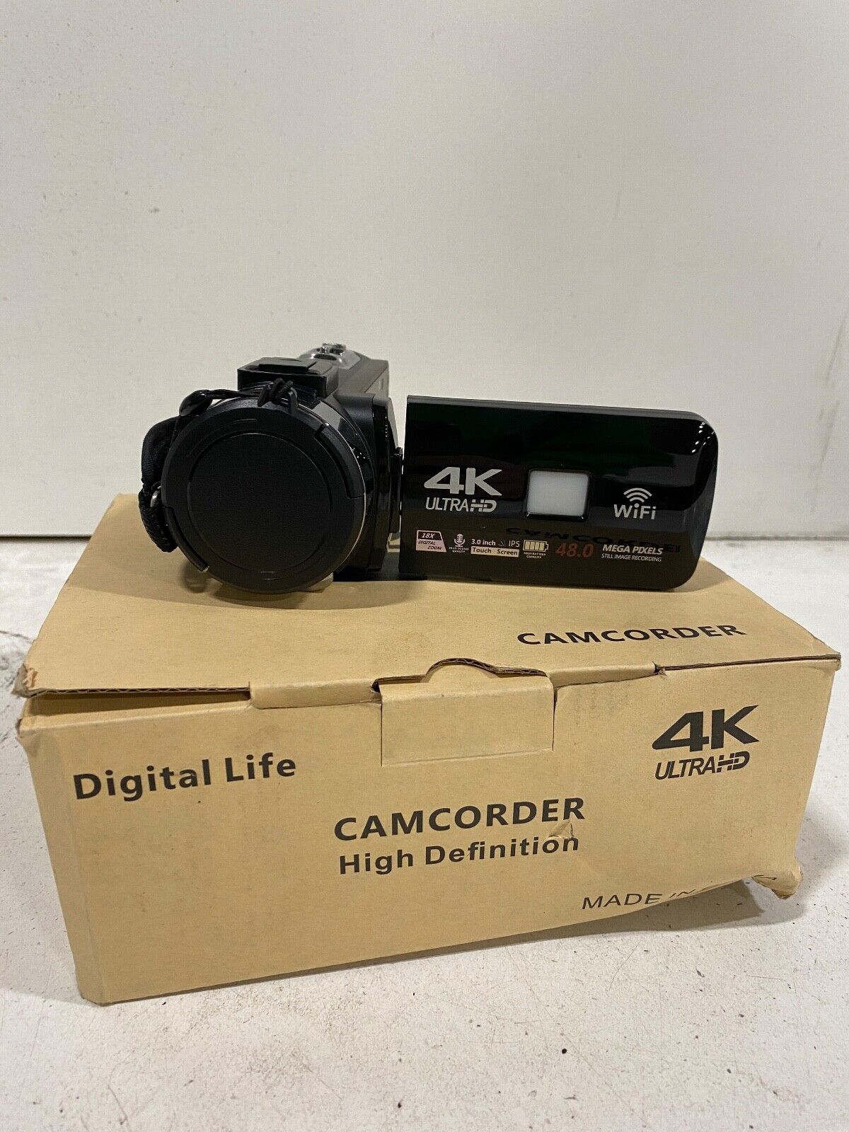 DVC 4K Ultra HD Camcorder - 48.0 Mega Pixels and Wifi Good Condition DVC 4K Ultra HD Camcorder - 48.0 Mega Pixels and Wifi Good Condition