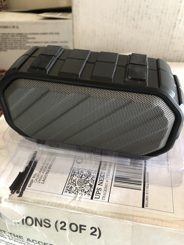 polaroid floating speaker