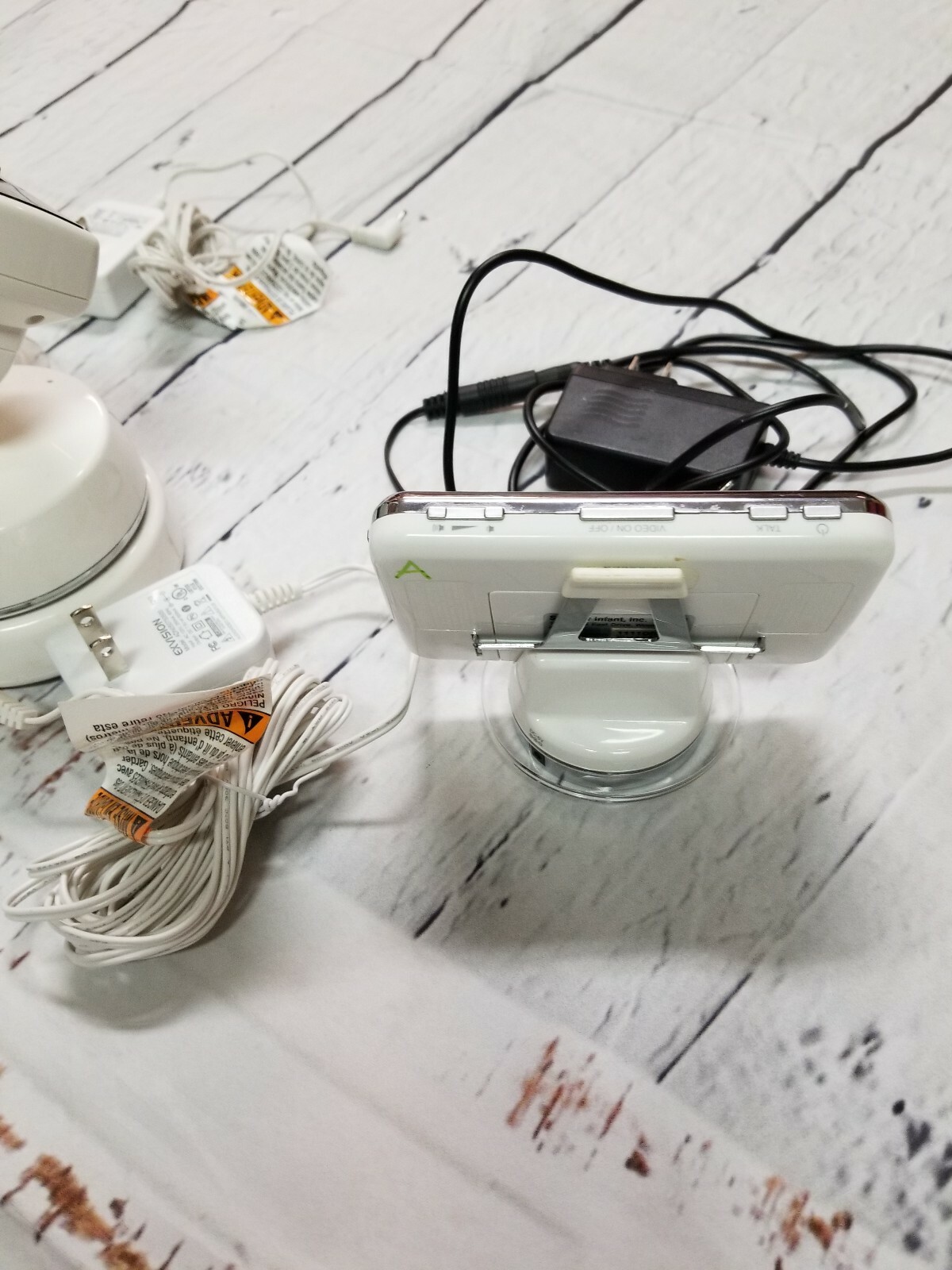 Summer Baby Touch Digital Color Video Monitor 02000Z With Extra Monitor &Charger