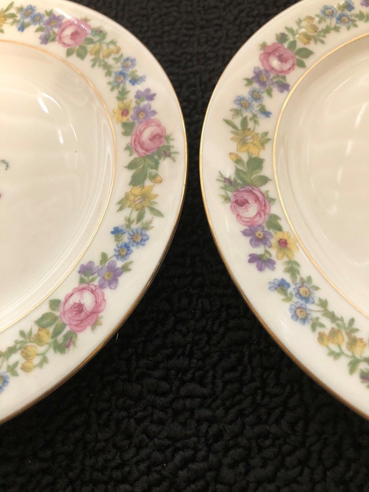 Czechoslovakia China Design # 23458  set of 4 bread/butter plates pre-owned