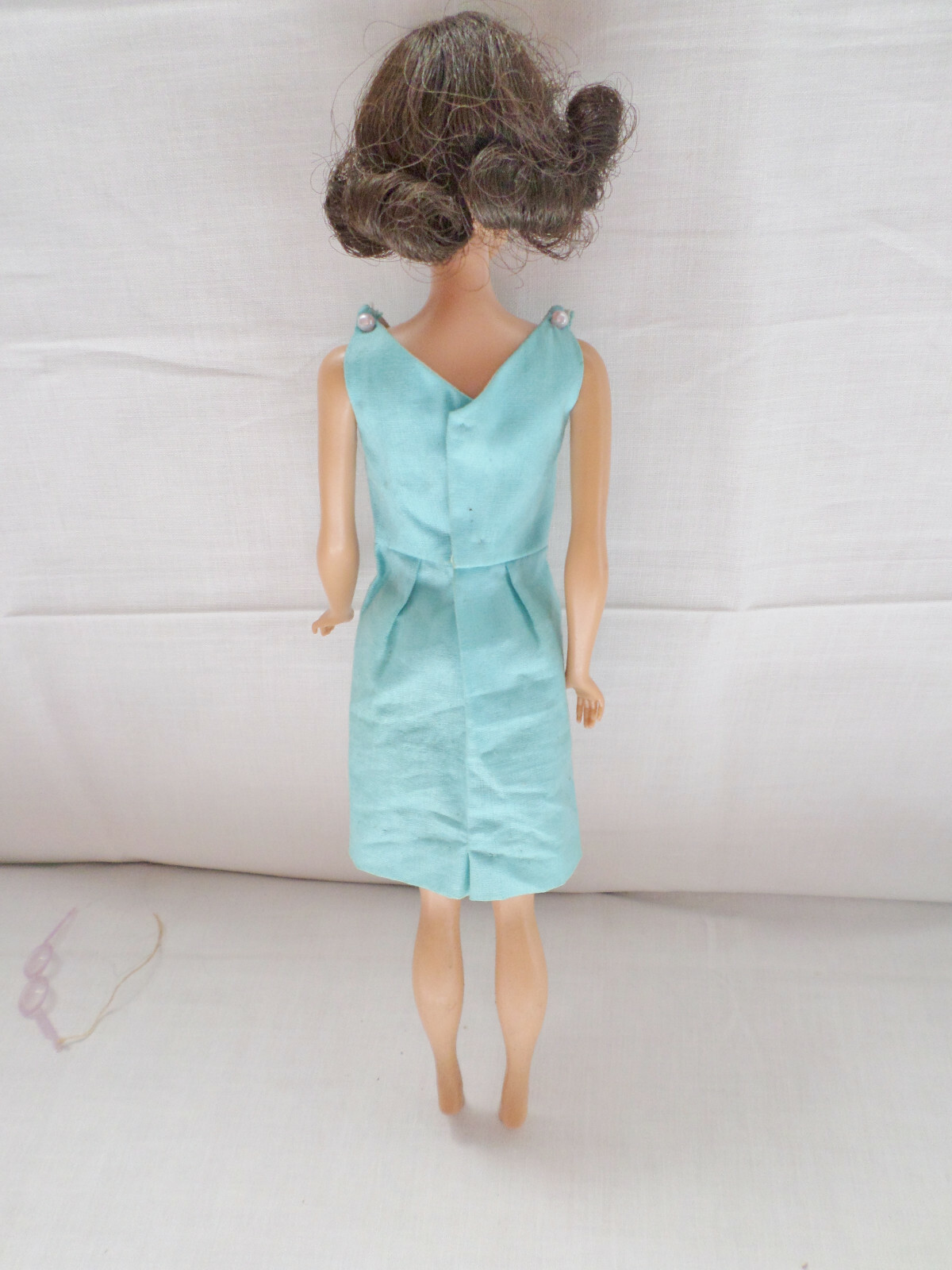 Vintage Midge Barbie Doll Black Hair wearing blue Dress ^^