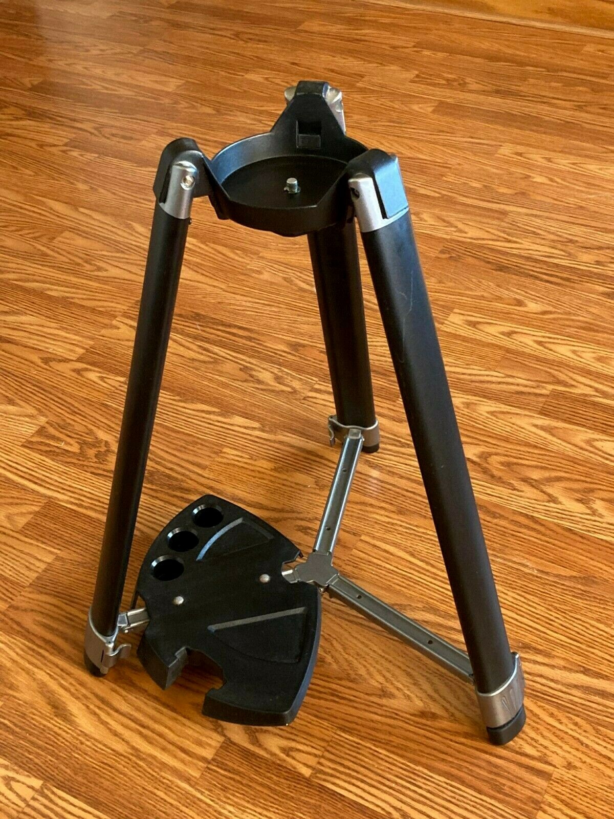 Meade Telescope Stand for DS 2000 Series Tripod with Tray ONLY for