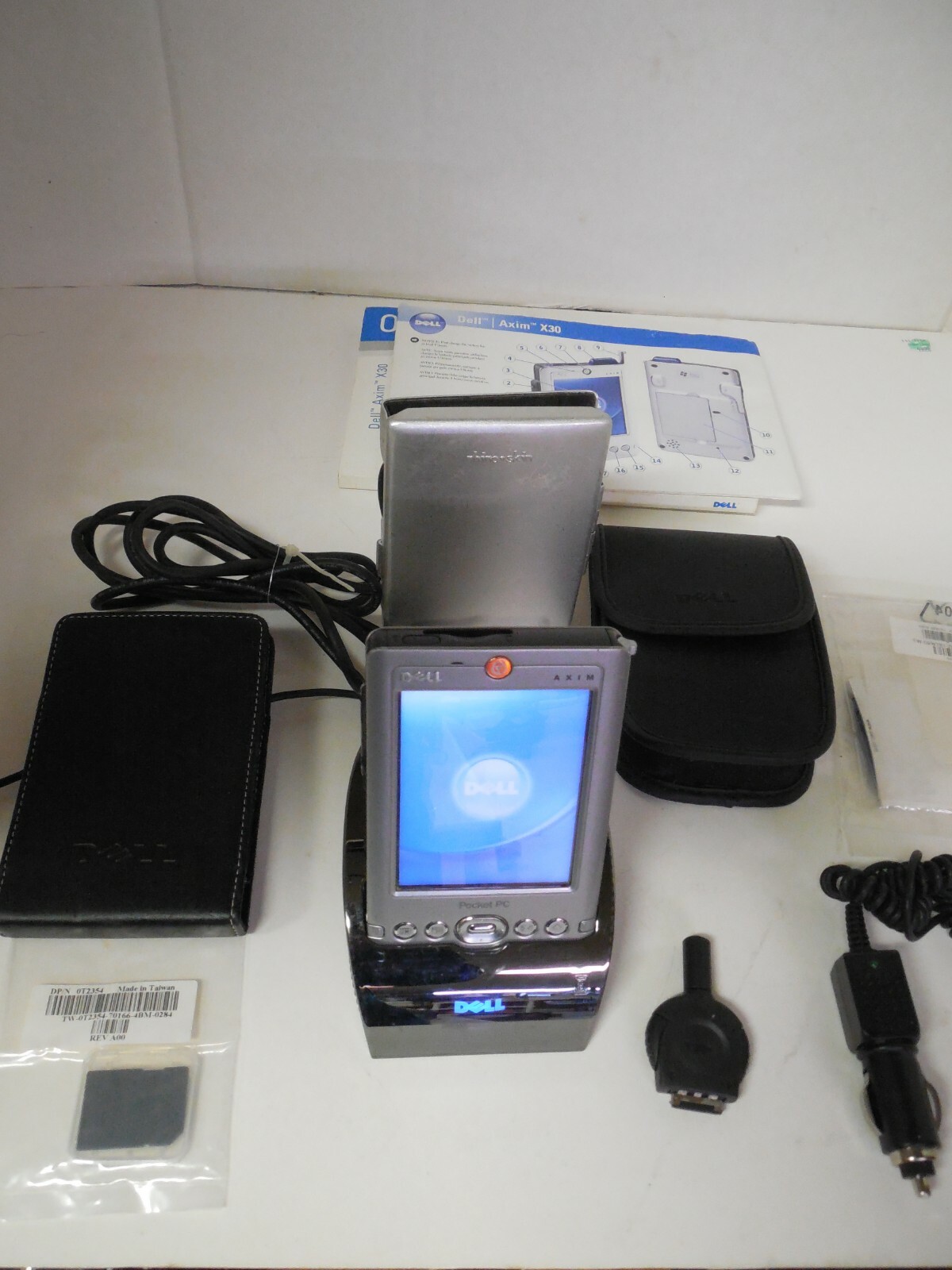 Working  Dell Axim X30 Pocket PC with LOTS of accessories!