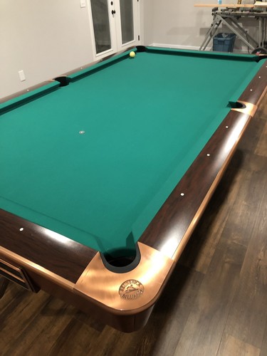 9ft Brunswick Gold Crown IV 4 Pool Table
