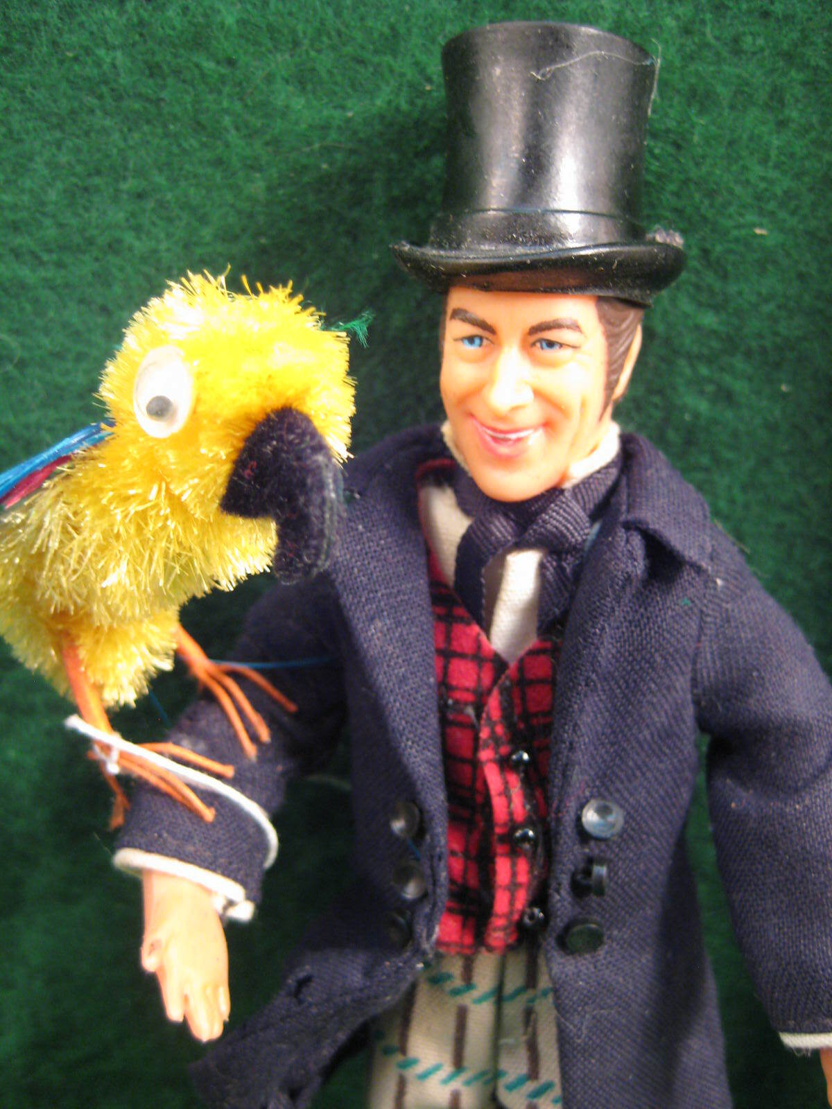 Vintage 1967 Mattel DR DOCTOR DOLITTLE & POLYNESIA PARROT Posiable Doll**WOW**