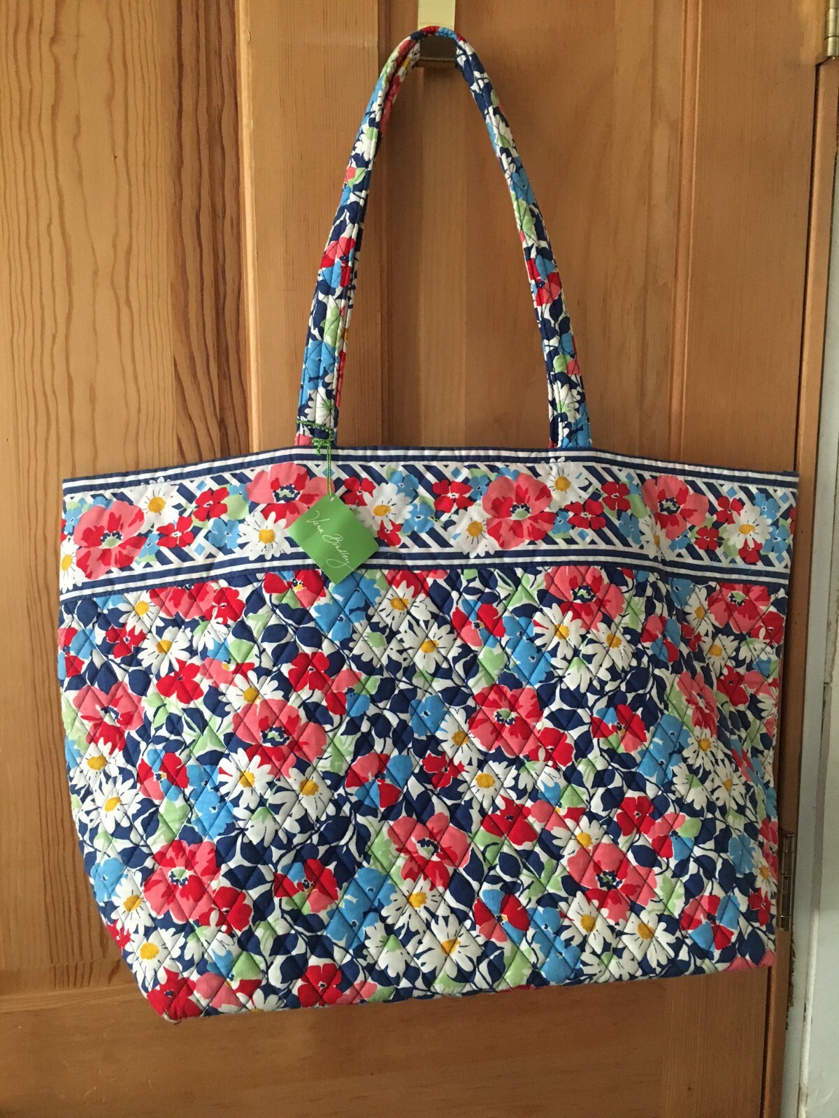 NWT VERA BRADLEY GRAND TOTE SUMMER COTTAGE EXTRA LARGE NO