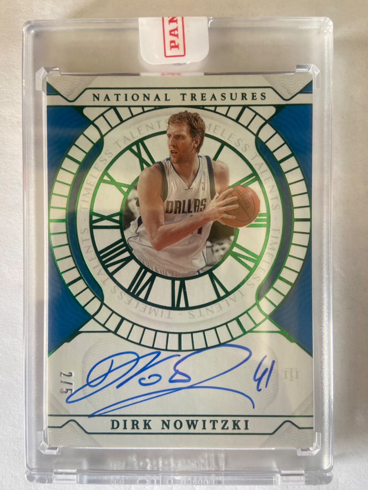 2021-22 National Treasures Dirk Nowitzki On Card Autograph