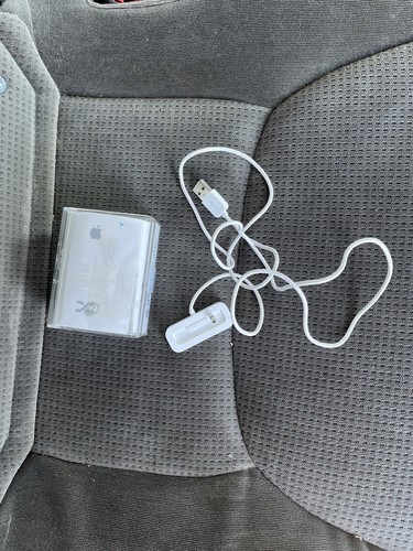iPod Shuffle Dock