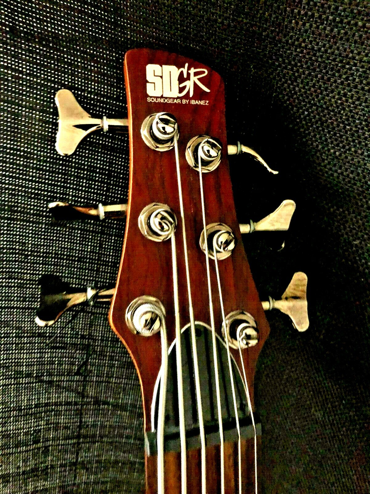 Ibanez SR506 6 String Bass