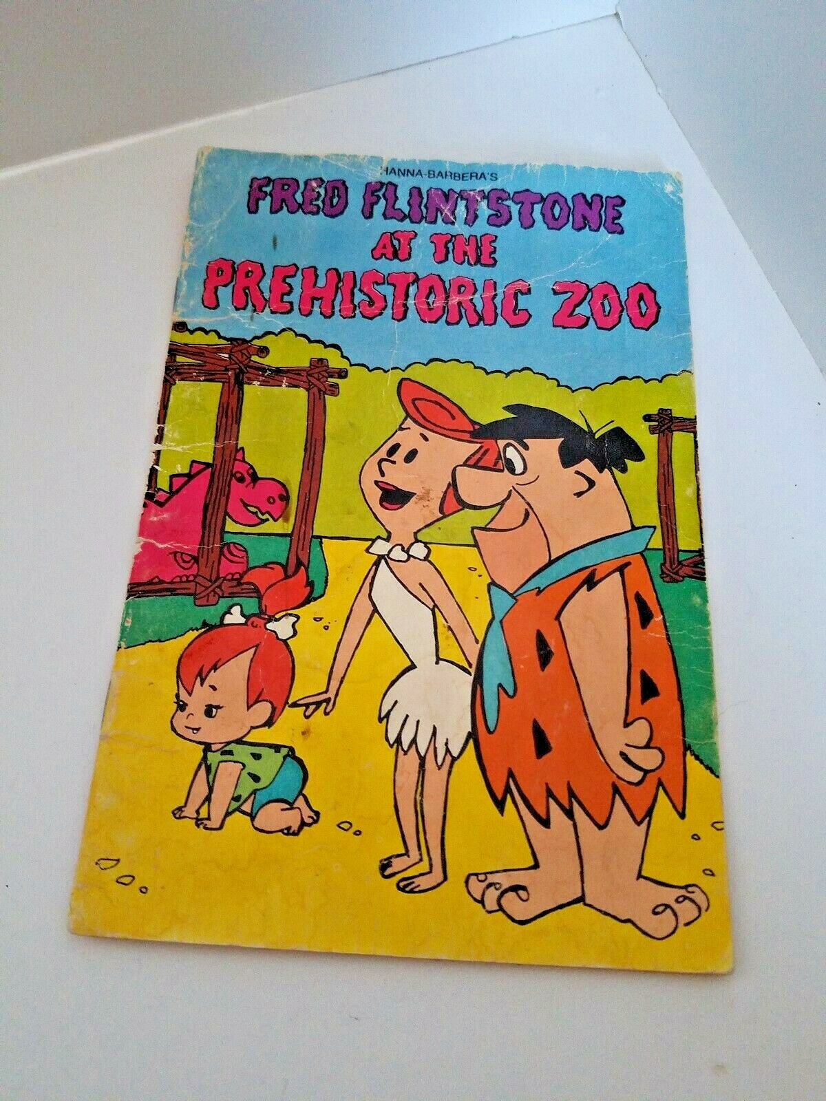 フリンストーンズ Vintage Fred Flintstone at the Prehistoric Zoo 1974