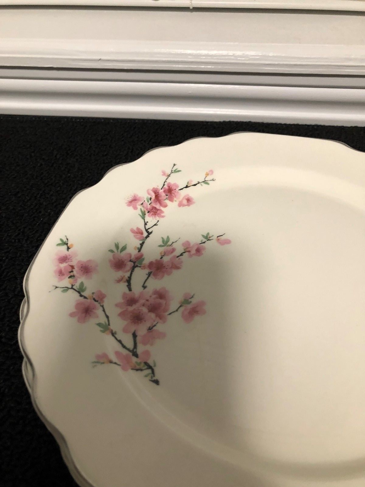 W S George White Lido Peach Blossom Platinum set of 4 lunch plates pre-owned