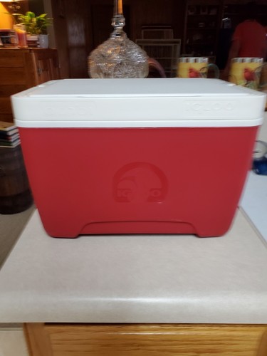Red  13 Can, 8 Liter  9 Qt Made In Usa