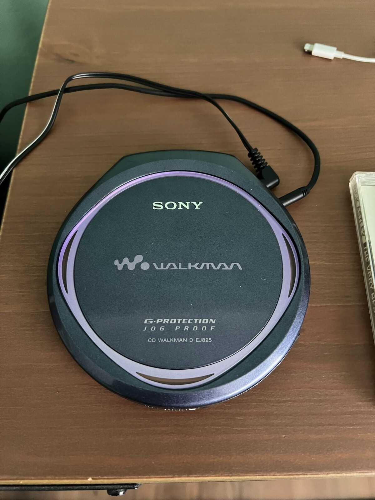 希少品 動作確認済み SONY CDウォークマン D-NE820 希少品 動作確認