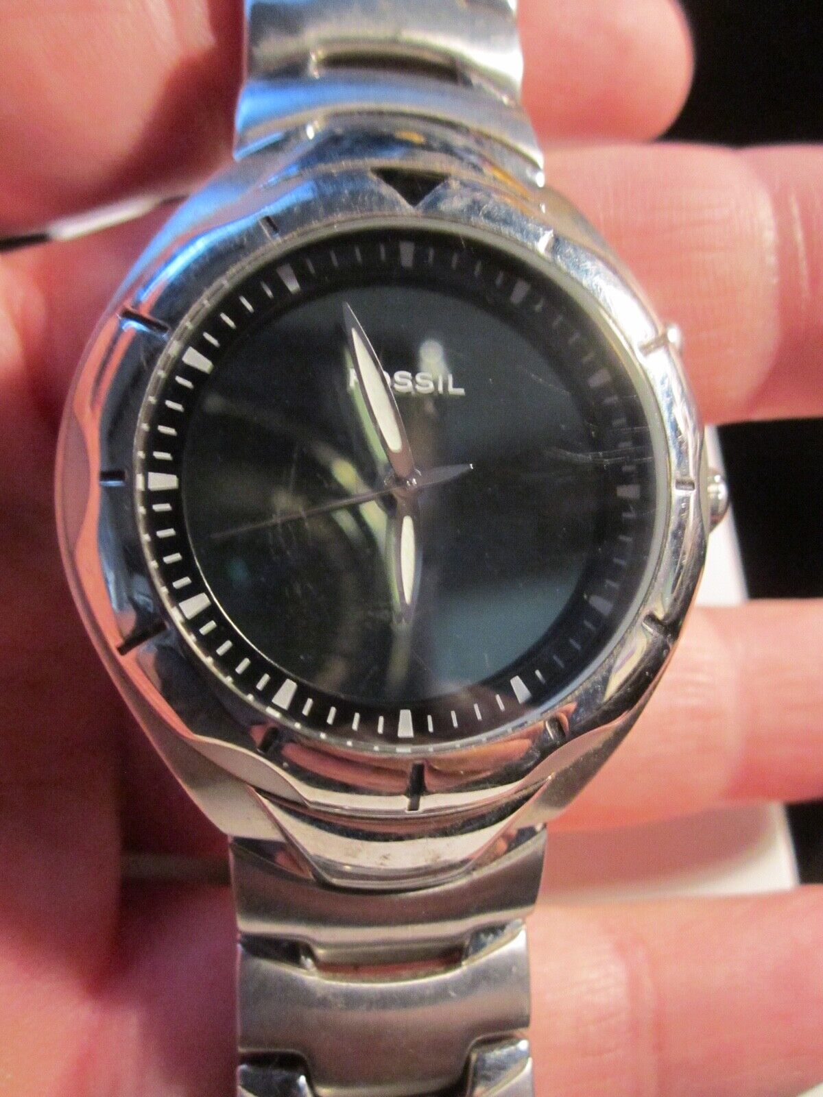 FOSSIL BIG TICK WATCH HEAVY CASE FITS UP TO 7 1/2 FOSSIL BIG TICK WATCH HEAVY CASE FITS UP TO 7 1/2