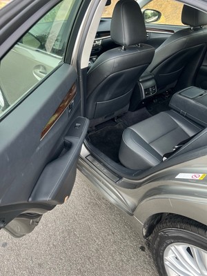 image 4 of interior