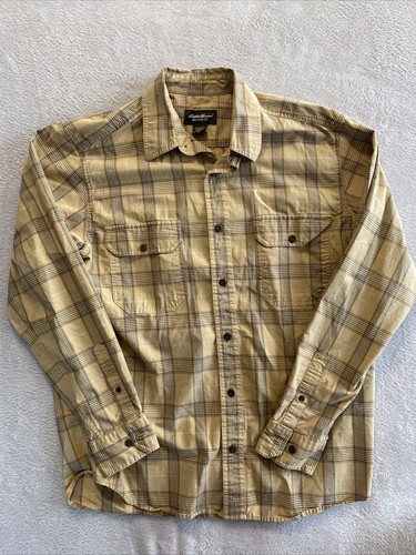 Eddie Bauer Relaxed Fit Flannel Men's Medium Plaid Long Sleeve Button Up Shirt