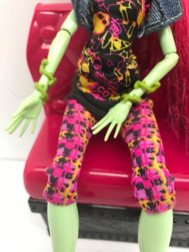 Monster High Venus McFlyTrap First Wave Doll