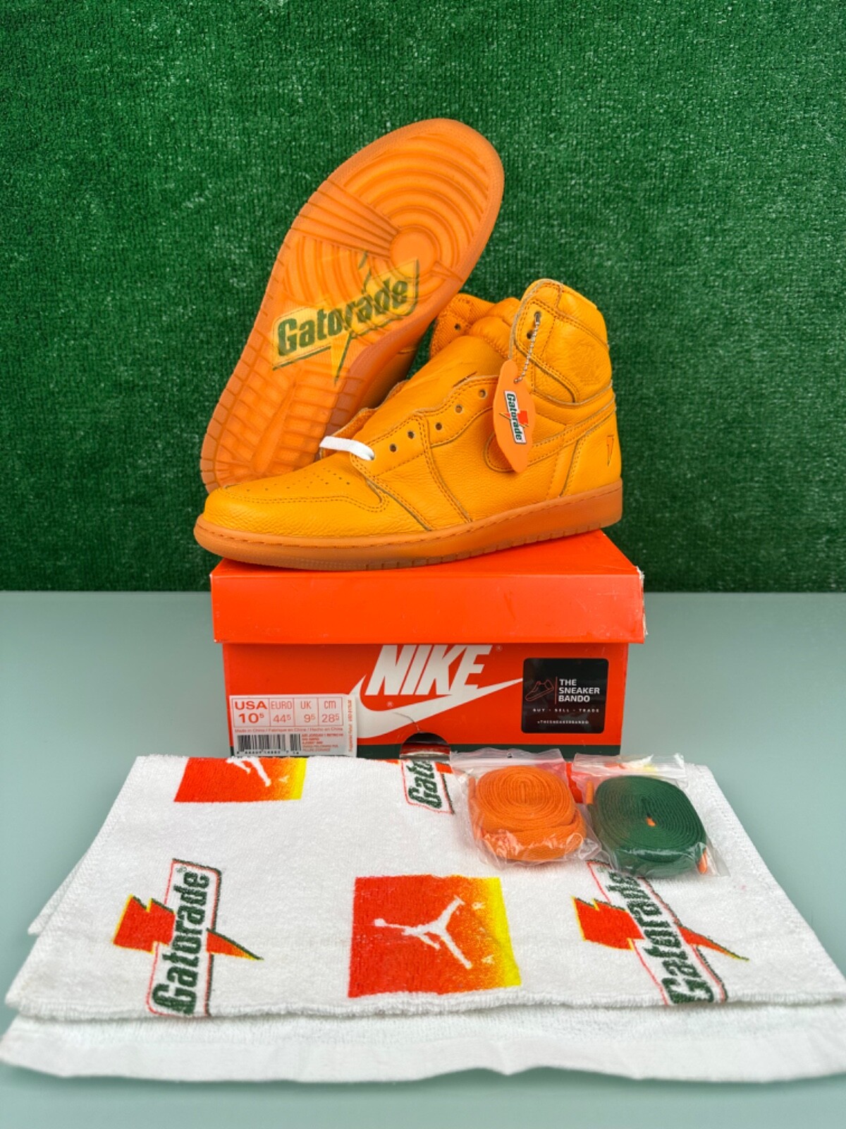 Size 10.5 - Air Jordan 1 Retro OG G8RD High Orange Peel