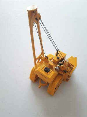 JOAL 224 Caterpillar Poseur de Tuyaux 24 cm flèche déployée
