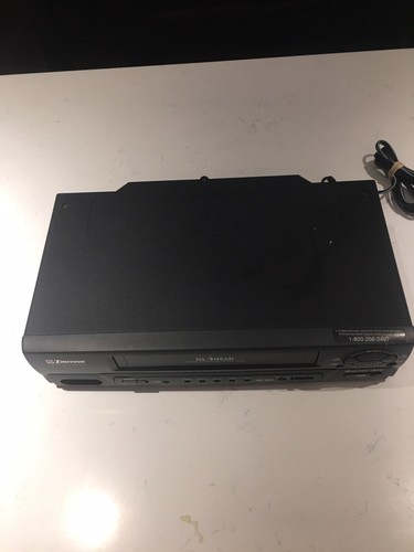 Emerson EWV401 VCR With Remote Control