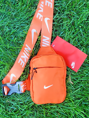 Nike small sling bag 2025