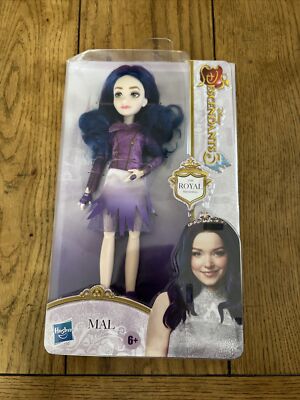 Hasbro Disney Descendants 3: The Royal Wedding - Mal Doll (E9509)