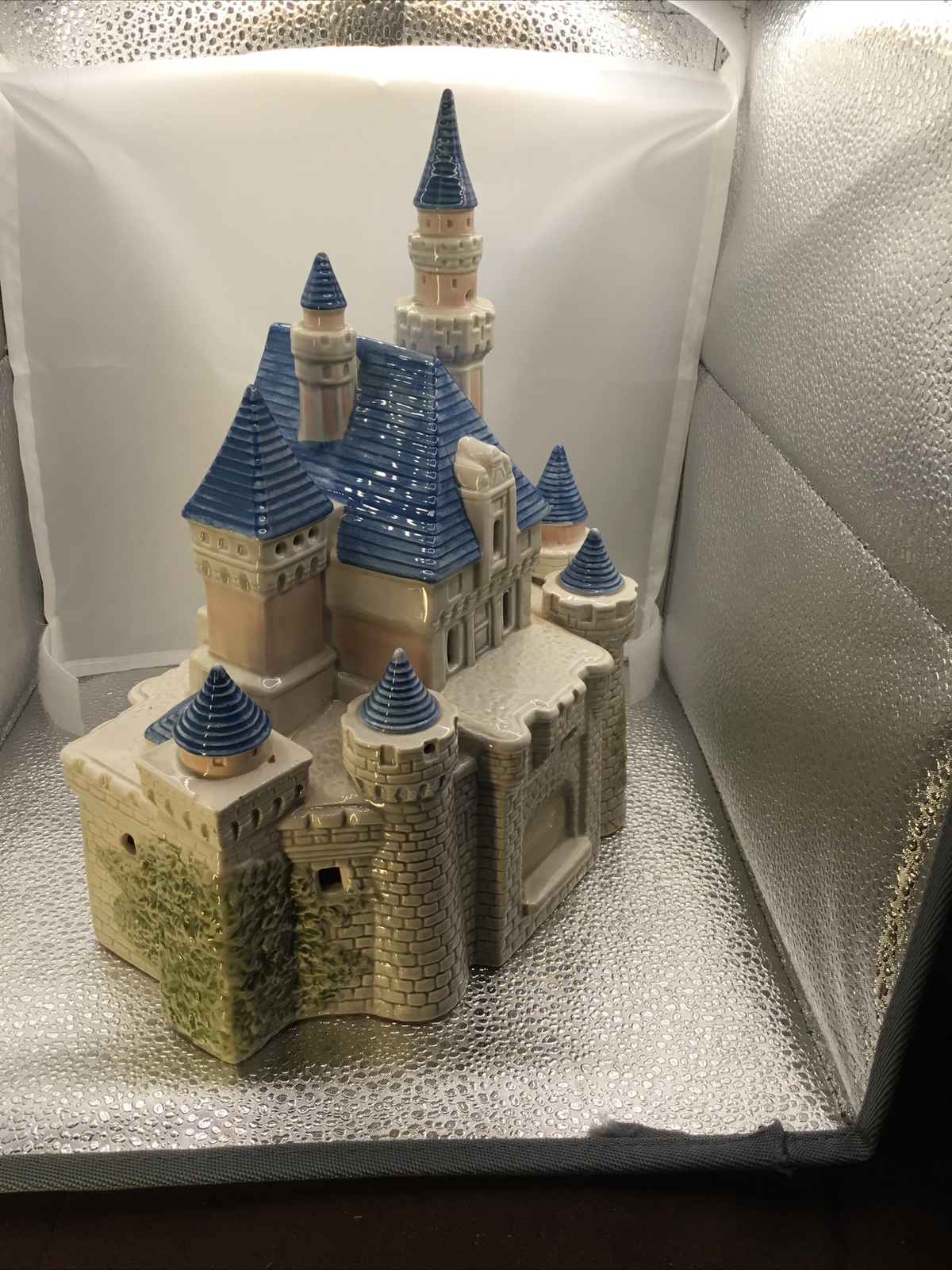 VNTG Cinderella Castle Sears Disney Magic Christmas Village Porcelain Collection