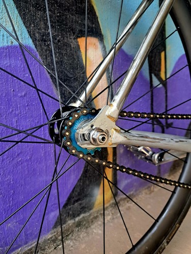 black.white.gold 専用ページ zumi BMX single speed bicycle chain 1/2